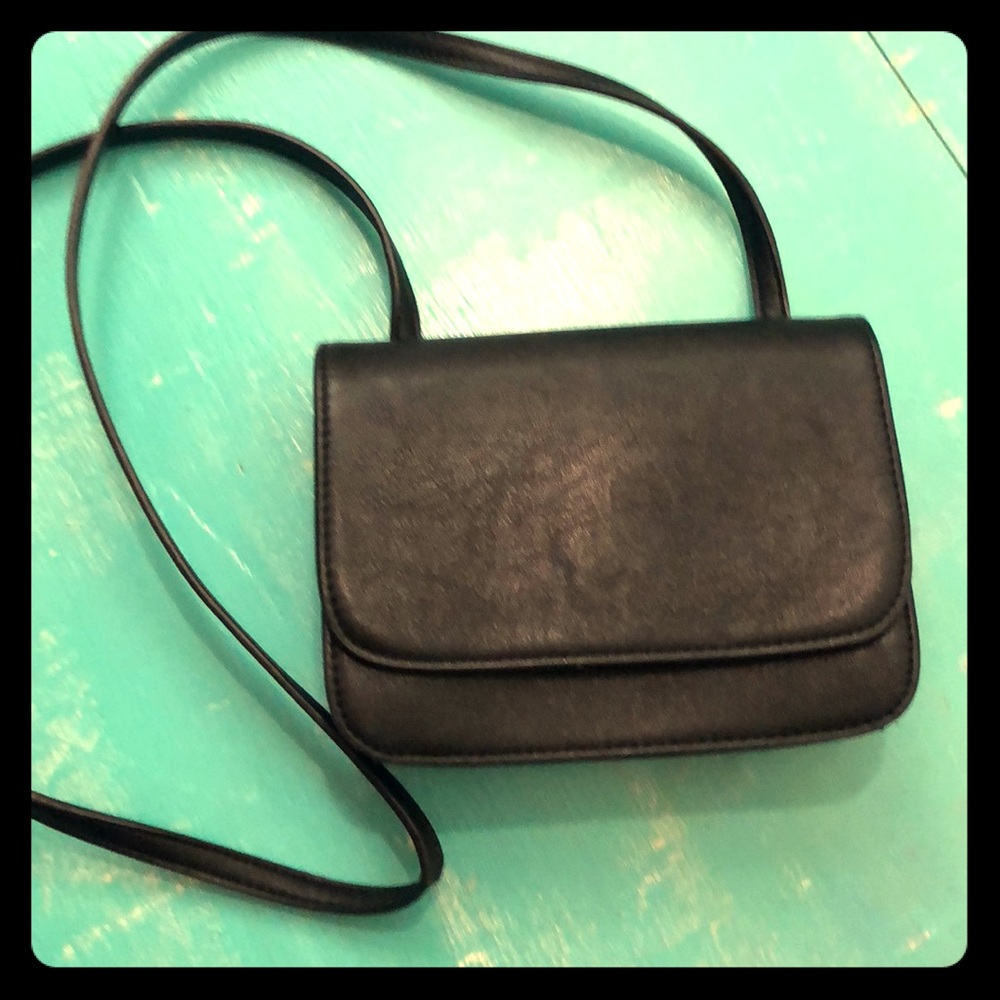 💟 Perfect size black crossbody